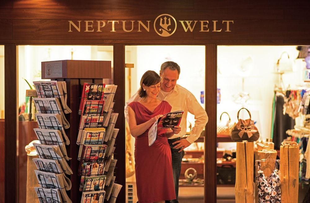 Hotel Neptun Rostock Eksteriør bilde Neptun Welt
